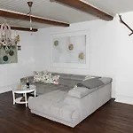 Gutshof Bartl 1 Apartment *