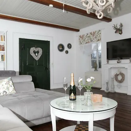 Gutshof Bartl 1 Daire Klagenfurt am Woerthersee